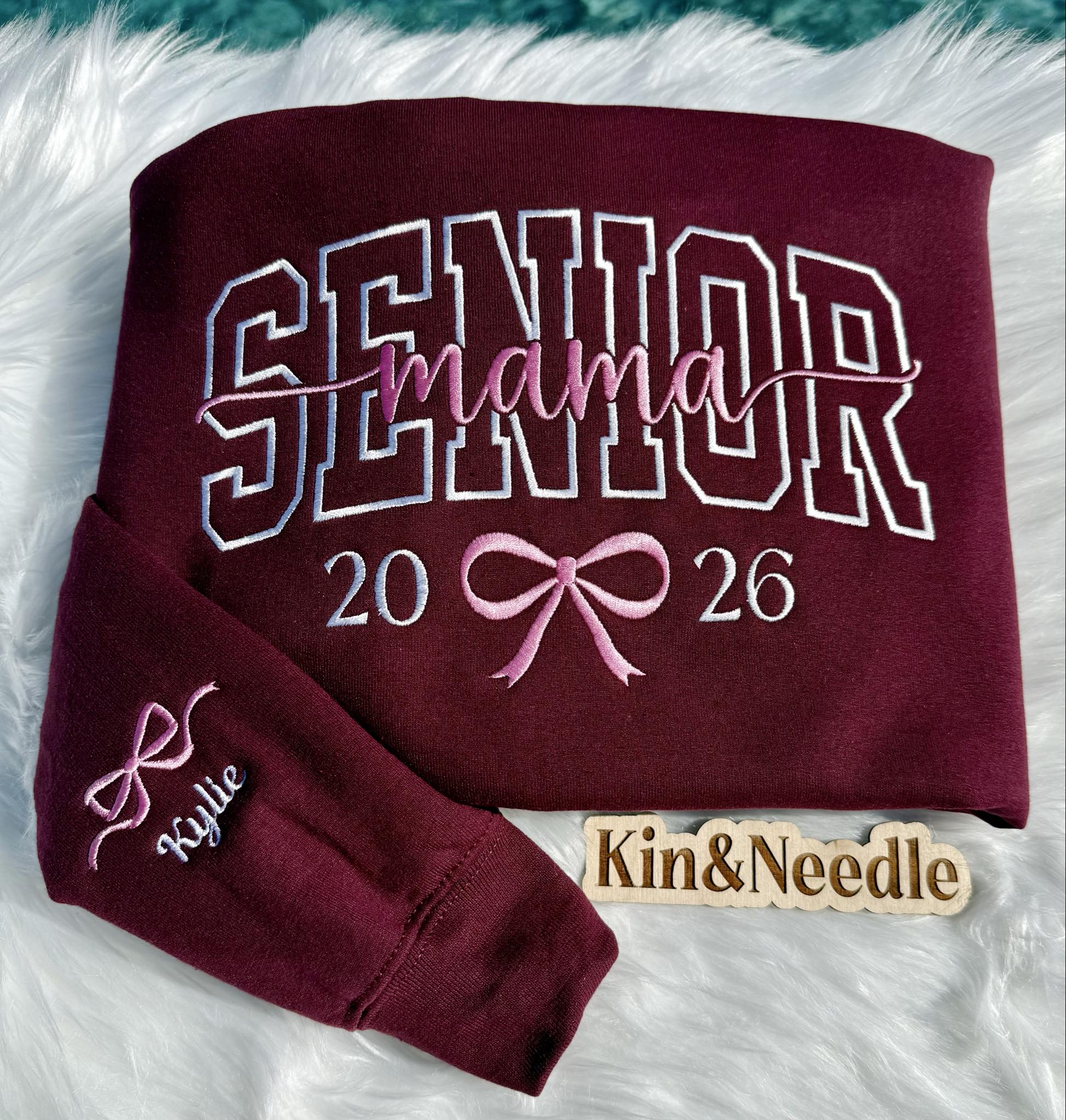 Senior Mama Class of 2026 Embroidered Top – Kin and Needle